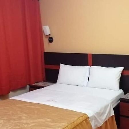Satipo Hotel Mayros מראה חיצוני תמונה